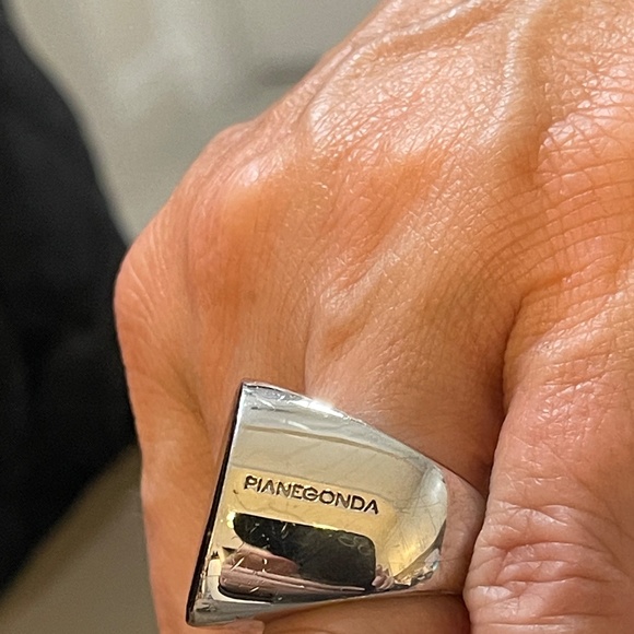 Pianegonda Sterling Silver Onyz Ring - Picture 2 of 9